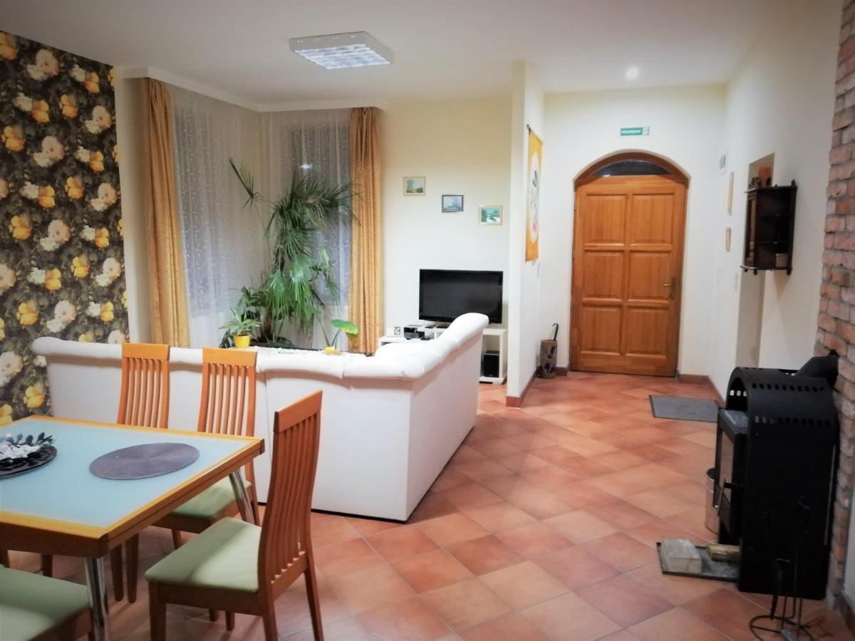 Parva Foresta Apartment Miskolc Luaran gambar