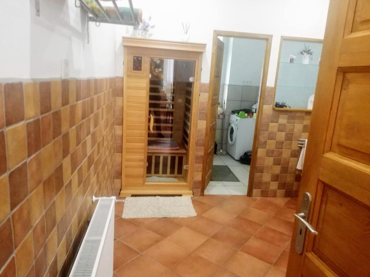 Parva Foresta Apartment Miskolc Luaran gambar